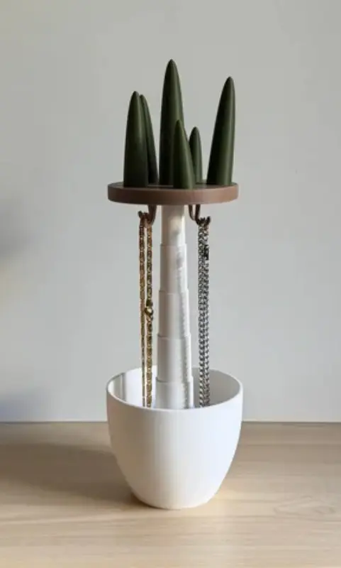 Gem, Jewelry box. ext.webp