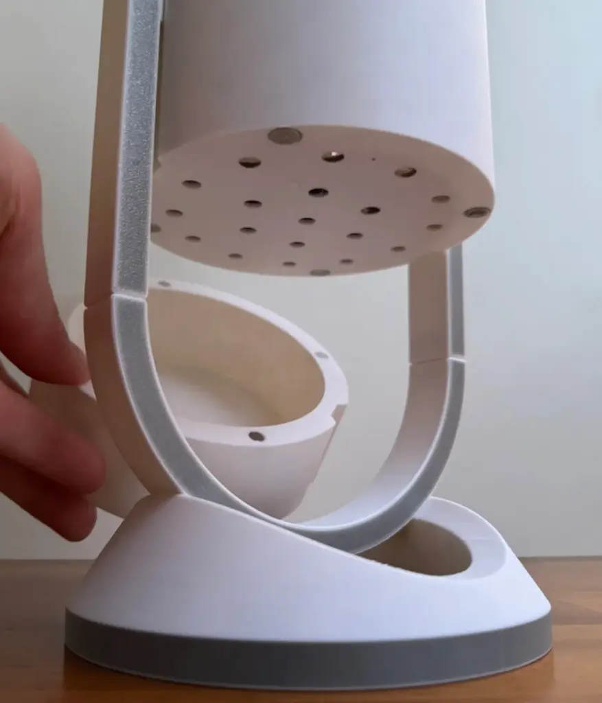 Pure, desk vase. ext.webp