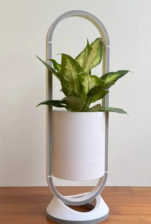 Pure, desk vase. 
