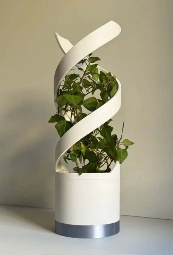 Trelix, desk pot planter. 